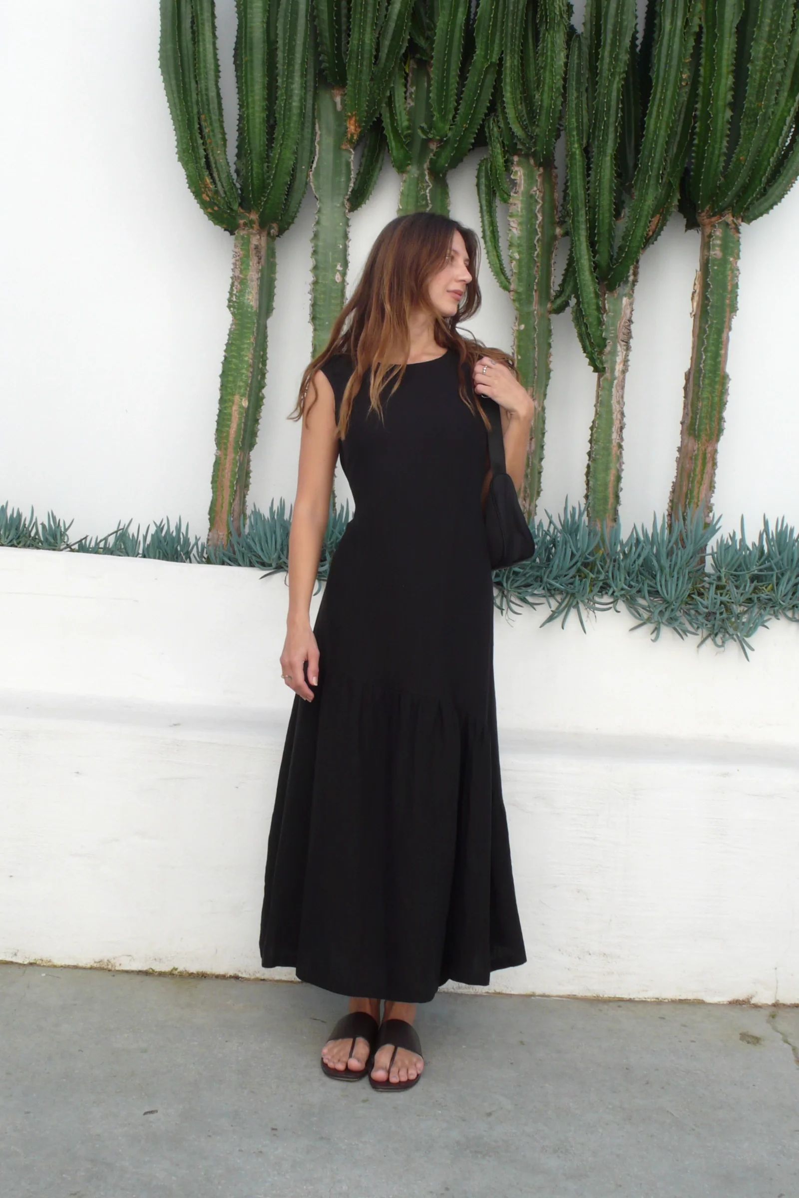 Asymmetric Maxi Dress | Black - Barbeachs