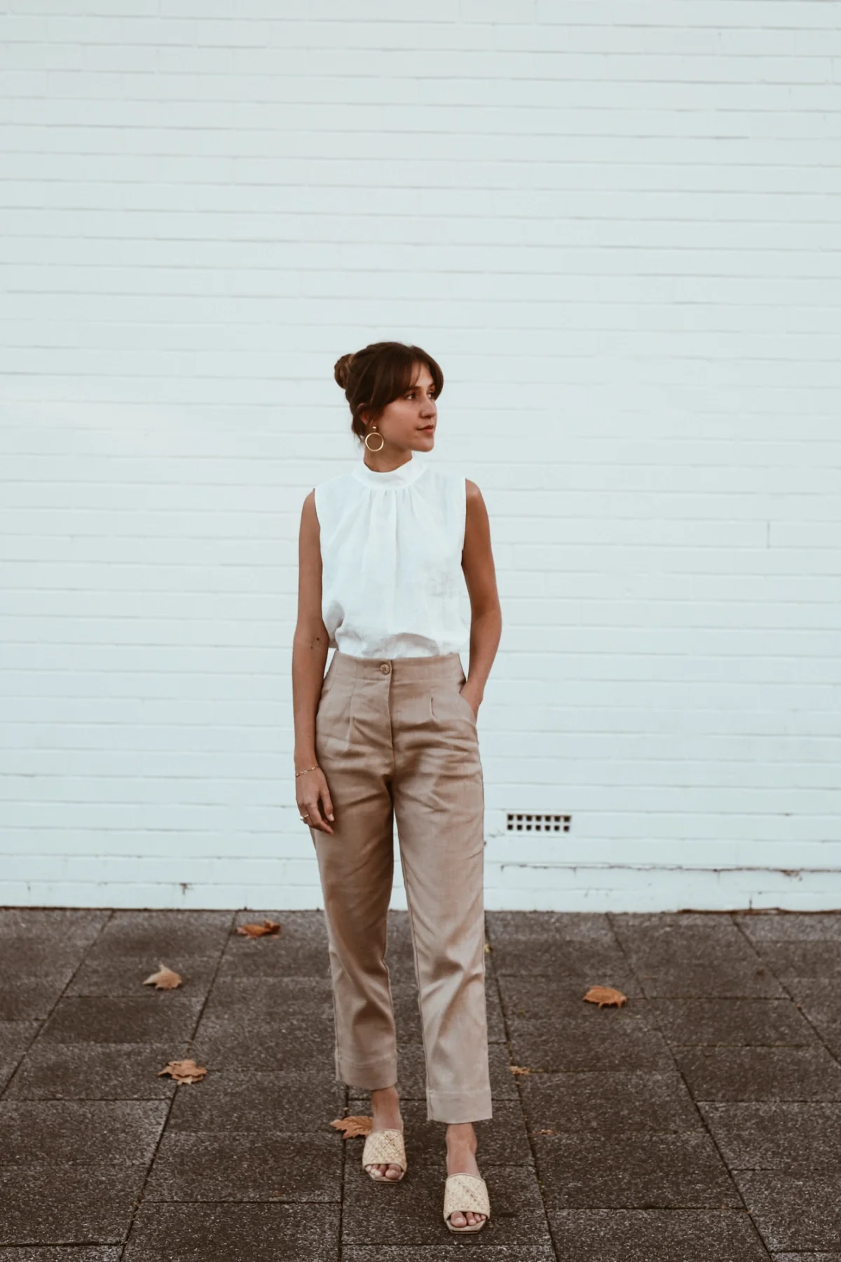 Hi Neck Top | White - Barbeachs