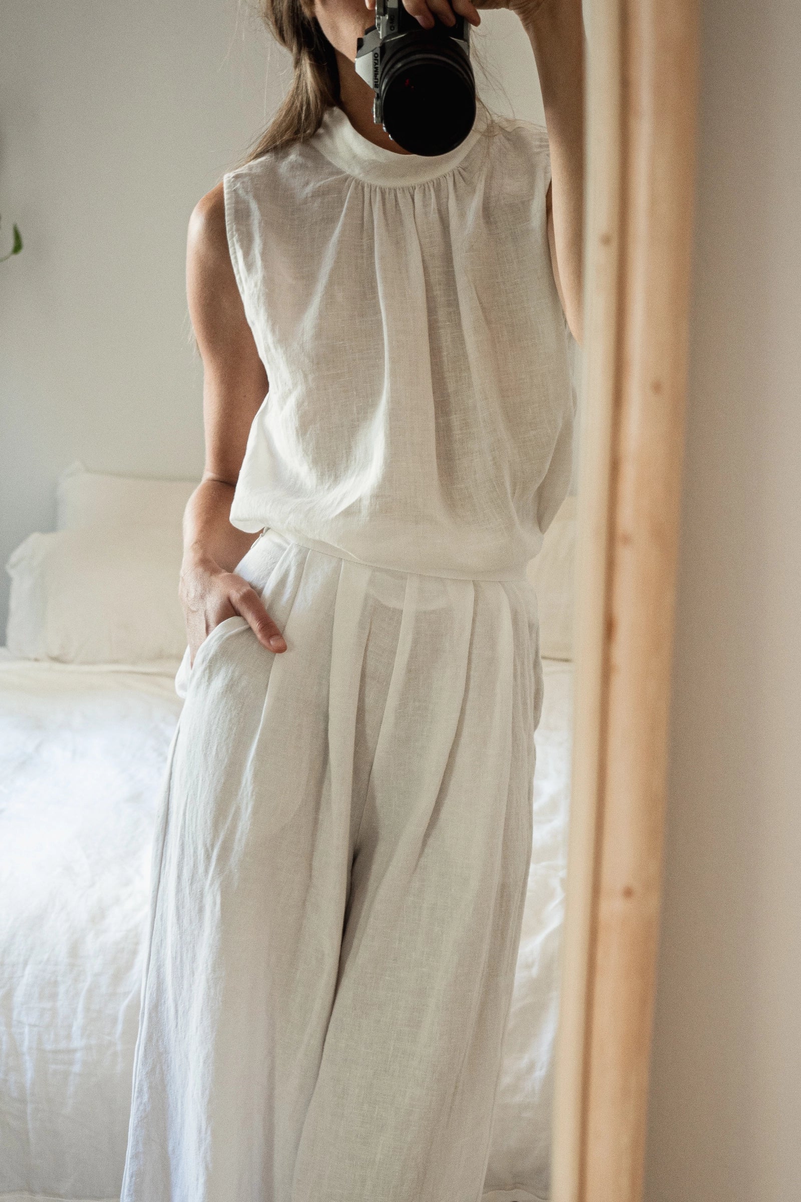 Hi Neck Top | White - Barbeachs