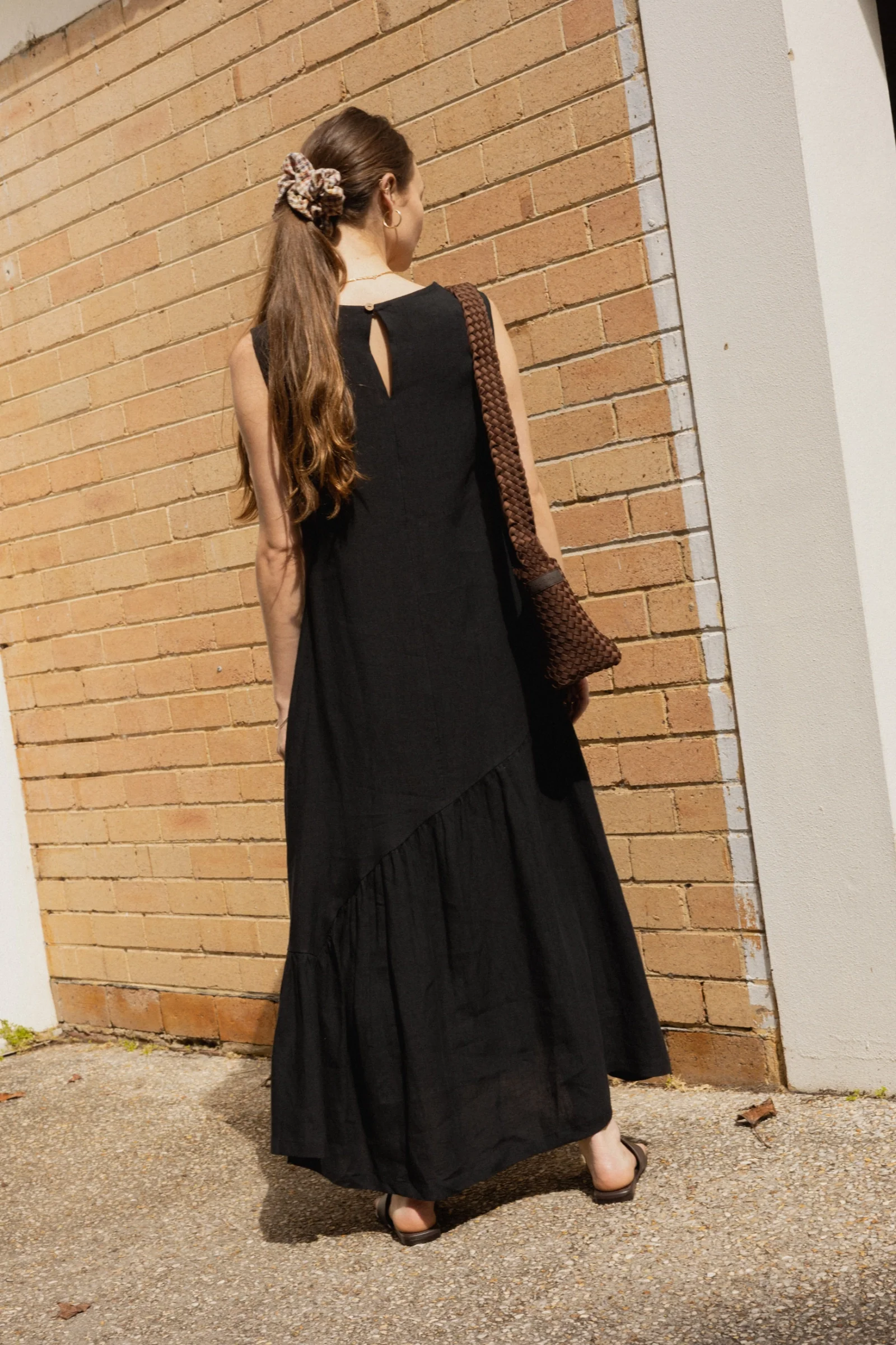 Asymmetric Maxi Dress | Black - Barbeachs
